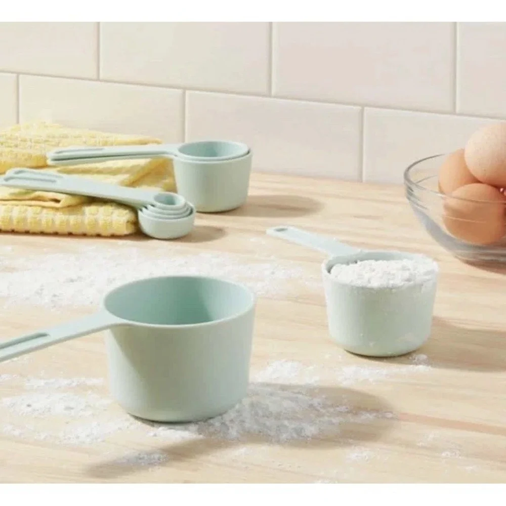 Room Essentials 8pc Measuring Cups & Spoons Set - Mint Green, Plastic, Nesting